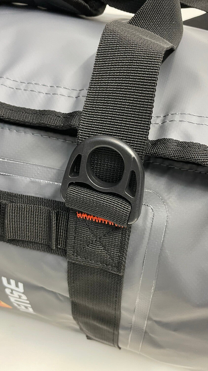 VENSE WATER-RESISTANT DUFFLEL BAG 75L
